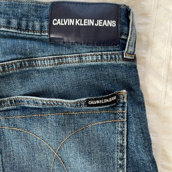Calvin Klein jeans shorts - Picture 6 of 7